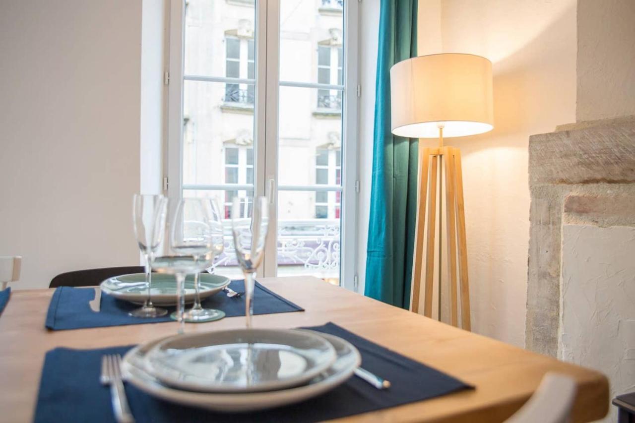Freedom Grand Triplex Lumineux Decoration Contemporaine - Plein Centre Historique Bayeux - Parking Gratuit A Proximite Proche Commerces Restaurants - Plages Du Debarquement Екстериор снимка